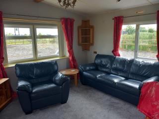 2 Bed Cambridge Lodge - - 4