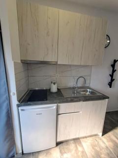 Apollon Luxury Rooms - Nea Vrasna - 5