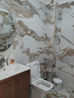 Liku Apartment - Sarandë - 1