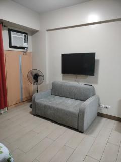CondoTel Near Terminal 3 Airport at Two palm tree Villas - 1