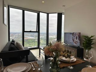 Skyline Serenity Retreat - Melbourne - 5