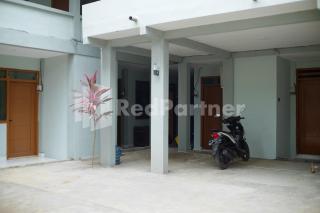 Saijaan Guesthouse UNEJ RedPartner - Jember - 5