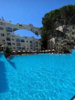 Klama Luxury Apartment - 8