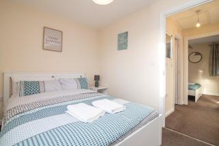 Beautiful 2-bedroom house with parking and garden - Wolverhampton - 5