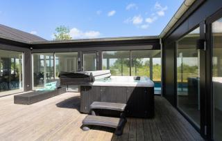 7 Bedroom Gorgeous Home In Glesborg - Glesborg - 2