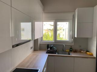 A Modern & Homely 1BR Apartment - Chios - 8