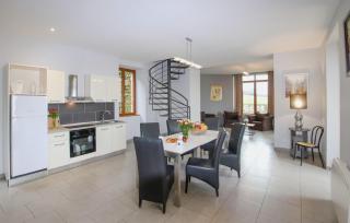 Awesome Home In Privas With Sauna - 5