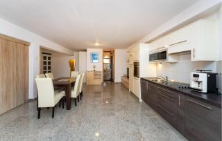 Lovely Apartment In Sibenik - Šibenik - 6