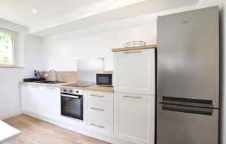 Cozy Home In La Pernelle With Wifi - 4