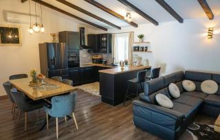 Stunning Home In Biorine With Wifi - 7