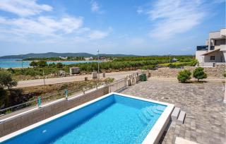 Amazing Apartment In Sibenik - Šibenik - 8