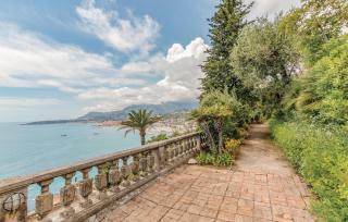 Amazing Apartment In Grimaldi - 8