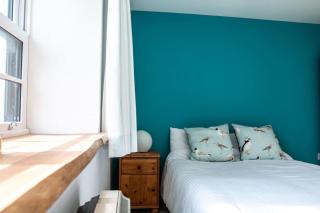 Ocean View Apartment with Sea Views & Terrace, Little Haven - 2