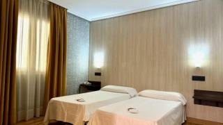 Hotel Madrid Río - 8