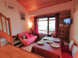 Centre, 2 pièces + mezzanine, balcon, ascenseur, 6 couchages - FR-1-241-59 - Le Grand-Bornand - 7
