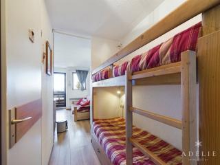 Studio Sud 4 pers, balcon, à 50m des pistes et 200m des commerces, idéal pour familles - FR-1-398-629 - Montvalezan - 3