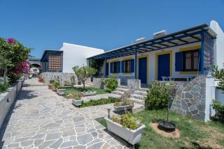 Studios Prombona To Petrino Spiti - Logaras - 0