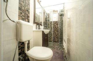 1BDR in Heart of City Center - 5
