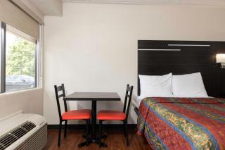 Paragon Inn Hillsboro - Hillsboro - 6