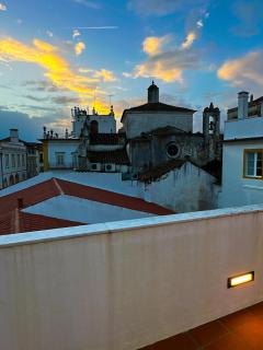 Largo Inn Suites Evora - Évora - 6