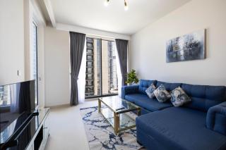 Vibrant Living in the City Center at Dubai Creek - Dubai - 4