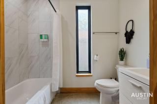Stylish Boho Loft w Free Prkg with Luxurious King Bed - Austin - 5