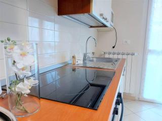 Tutto intorno Mare parcheggio privato negozi - Pietra Ligure - 4