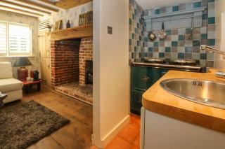 Sandrock Springs - Petworth - 5