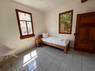 Ferienwohnungen Am Schloss - Monteurzimmer Reuhl - - 4