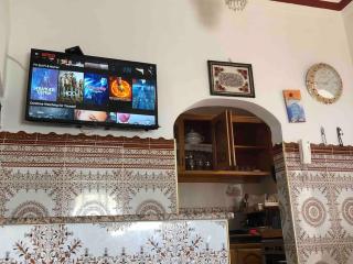 very fast wifi free couscous on friday - Tanger - 3