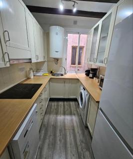 Family Flat Near Ramblas BCN 5 rooms - Barcelona - 3