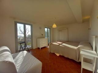 Saint Roch - camera privata con bagno - vista su giardino - colazione - Ponzano Superiore - 5