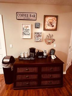 Riverside Escape King Suite, and Queen Suite. - Sevierville - 5