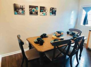 The Great Escape King suite, Kid friendly - Sevierville - 3