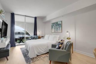 Stylish 1BR Condo Rooftop Pool Close to Beach - Boynton Beach - 8