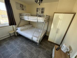 Clacton Guest House - Clacton-on-Sea - 3