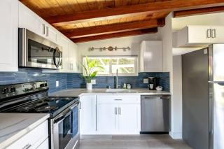 Chic Studio Suite Serene Backyard in Heart of SD - San Diego - 9