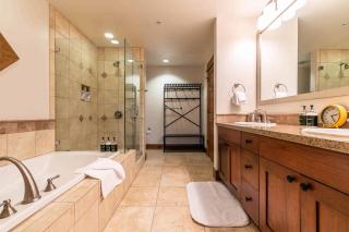 Big Horn Lodge 409 by East West Hospitality - 1