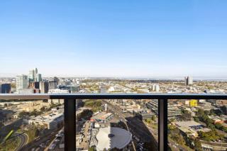 Prime Southbank Location 2 Bdm, Pool, Gym - 3