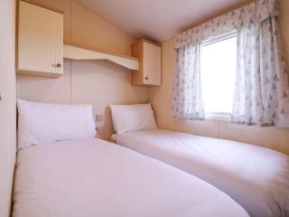 The Richmond - Clacton-on-Sea - 1
