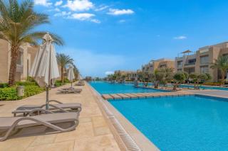 Stylish Gouna Escape 2BR Mangroovy Beach Pool Access - Hurghada - 1