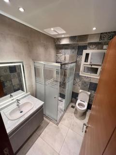 White Palace served Apartment 32 - 9