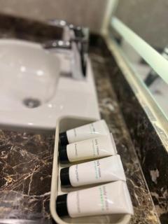 White Palace served Apartment 32 - 7