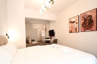 F & B Collection - Central - Salonicco - 1