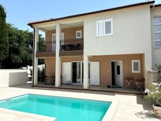 Ferienhaus FILI Insel Murter mit privaten Pool und großer Terrasse - Murter - 3