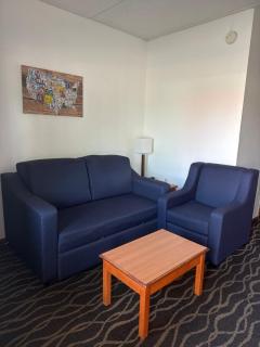 Econolodge inn and suites - 9