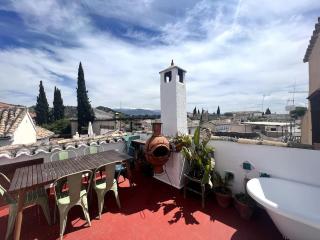 Cosy House, Sunny Terrace, Amazing Views & Outdoor Bathtub! - Granada - 5