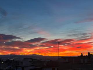 Cosy House, Sunny Terrace, Amazing Views & Outdoor Bathtub! - Granada - 9