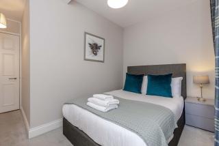 Dragon Suites - Edinburgh City Centre 2 Bed Apartment - 6