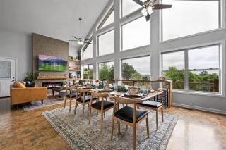 Mountain View Lake House Hot Tub, Home Theater, Game Room, Fire Pit, Pet Friendly - Dandridge - 1